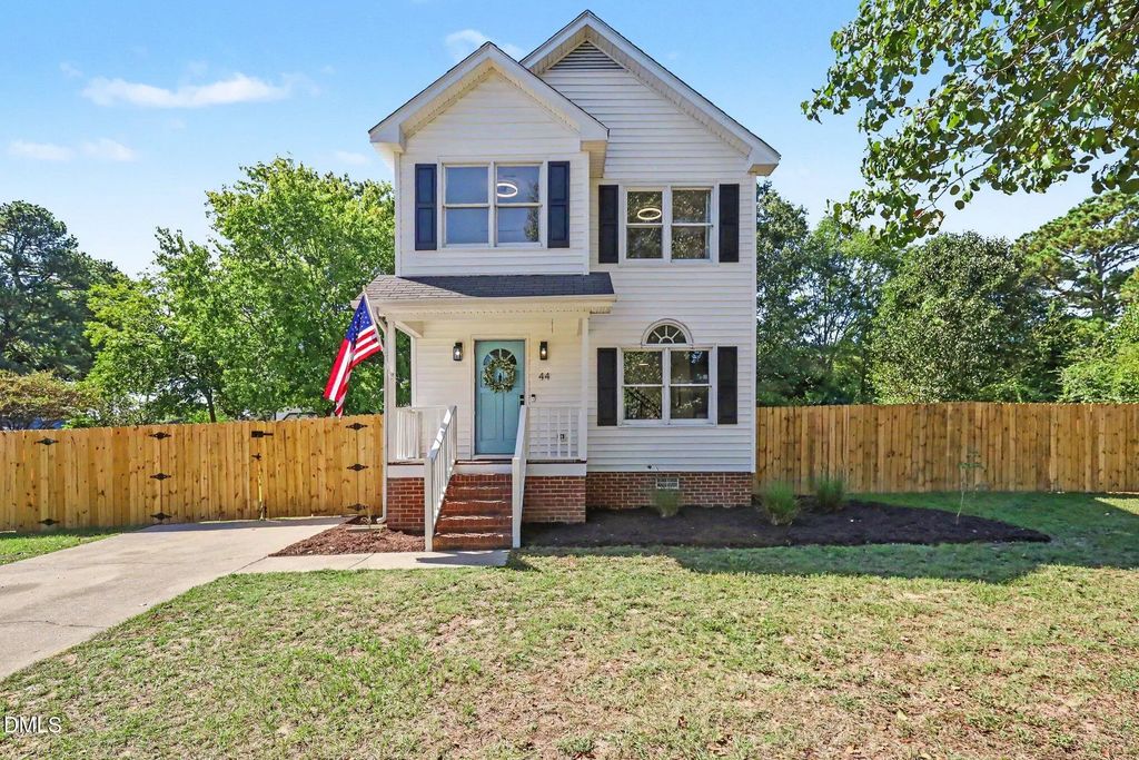 44 Wallace Street, Angier