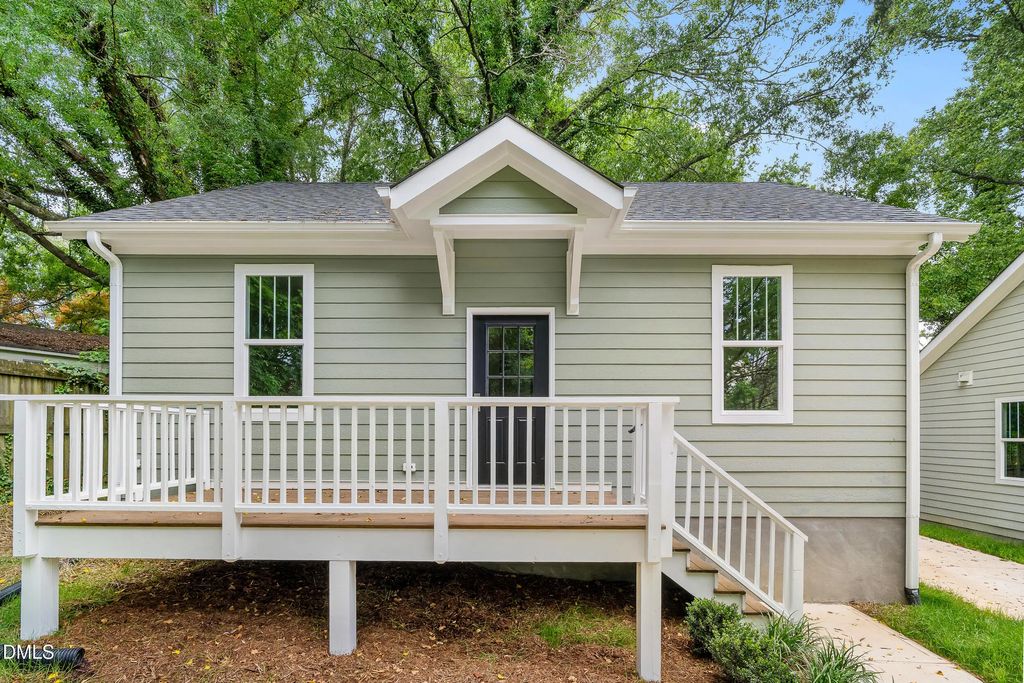 2626 Harvard Avenue C, Durham