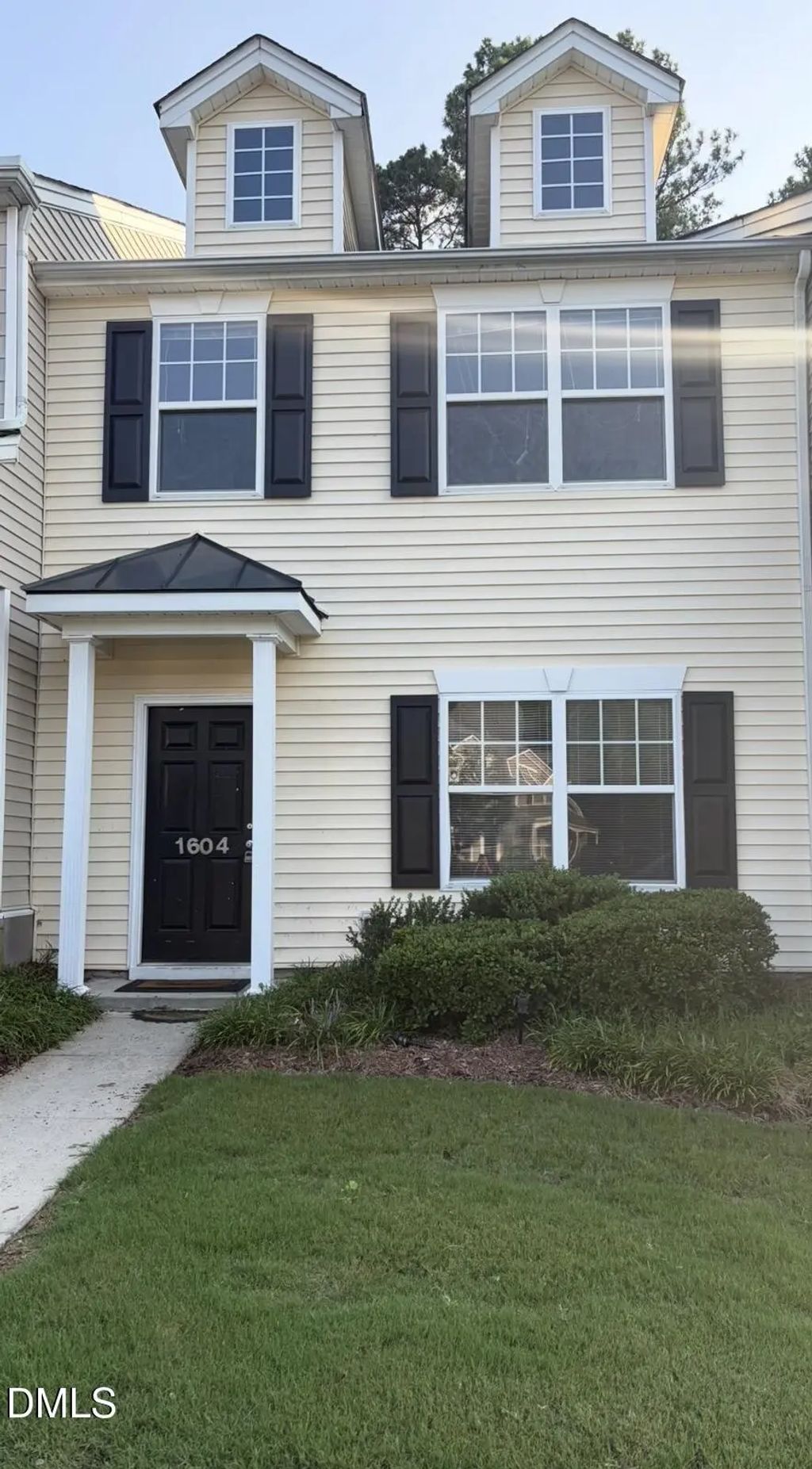 1725 Tw Alexander Drive 1604, Durham