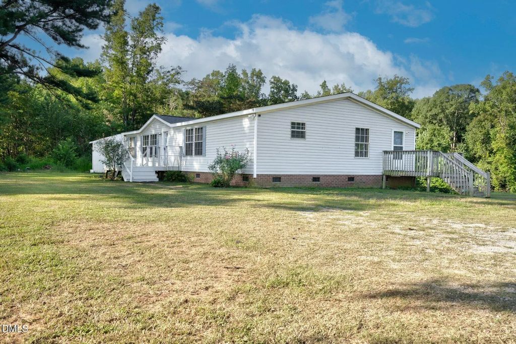 10087 Nc-39, Middlesex