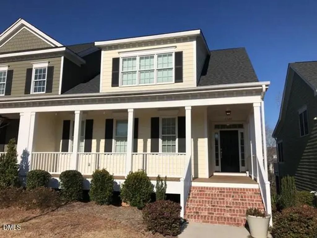 1333 Center Street, Apex