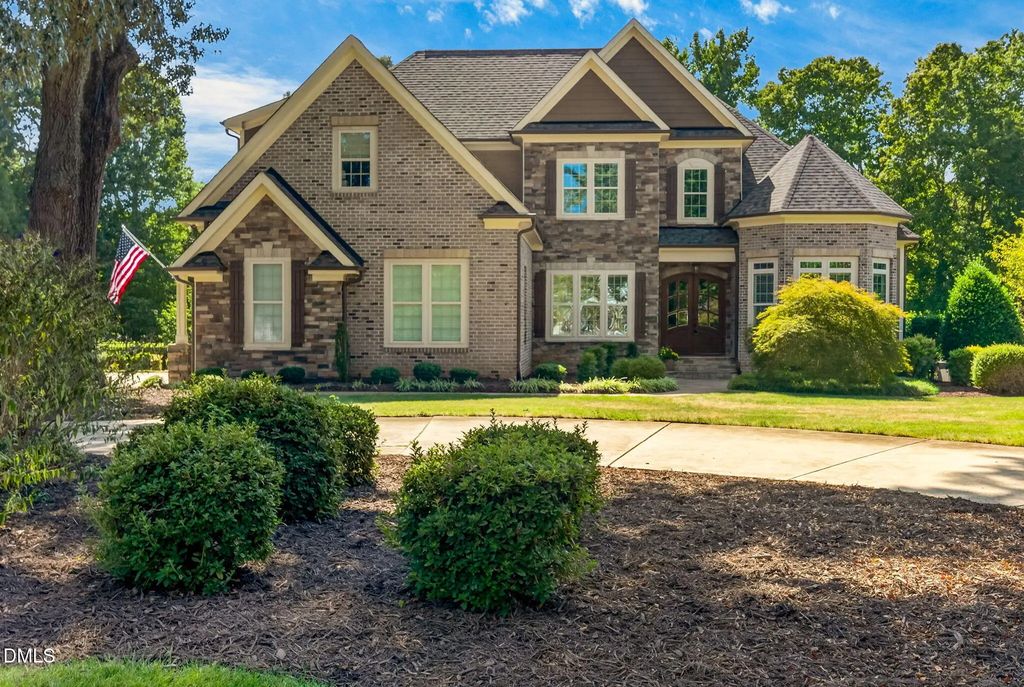 691 Hawthorne Place, Creedmoor