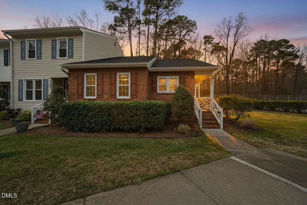 4620 Townesbury Lane, Raleigh
