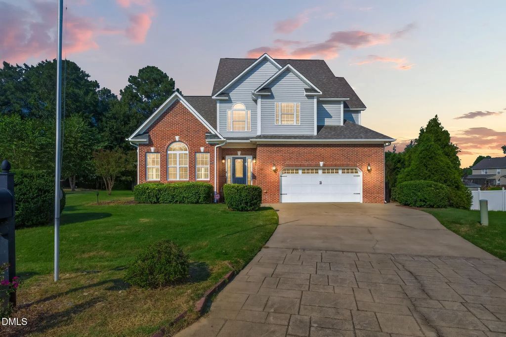 53 Westcliff Court, Clayton