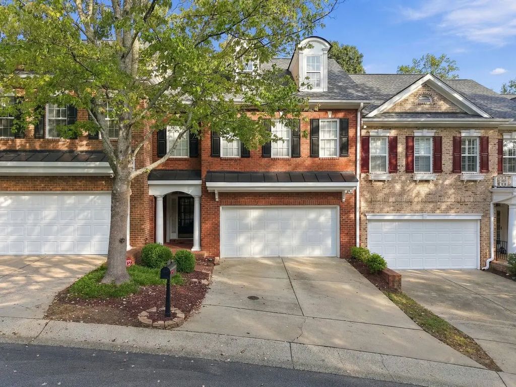 7204 Summit Waters Lane, Raleigh