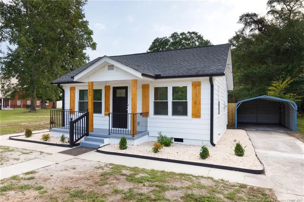 1505 Deep Creek Road, Fayetteville