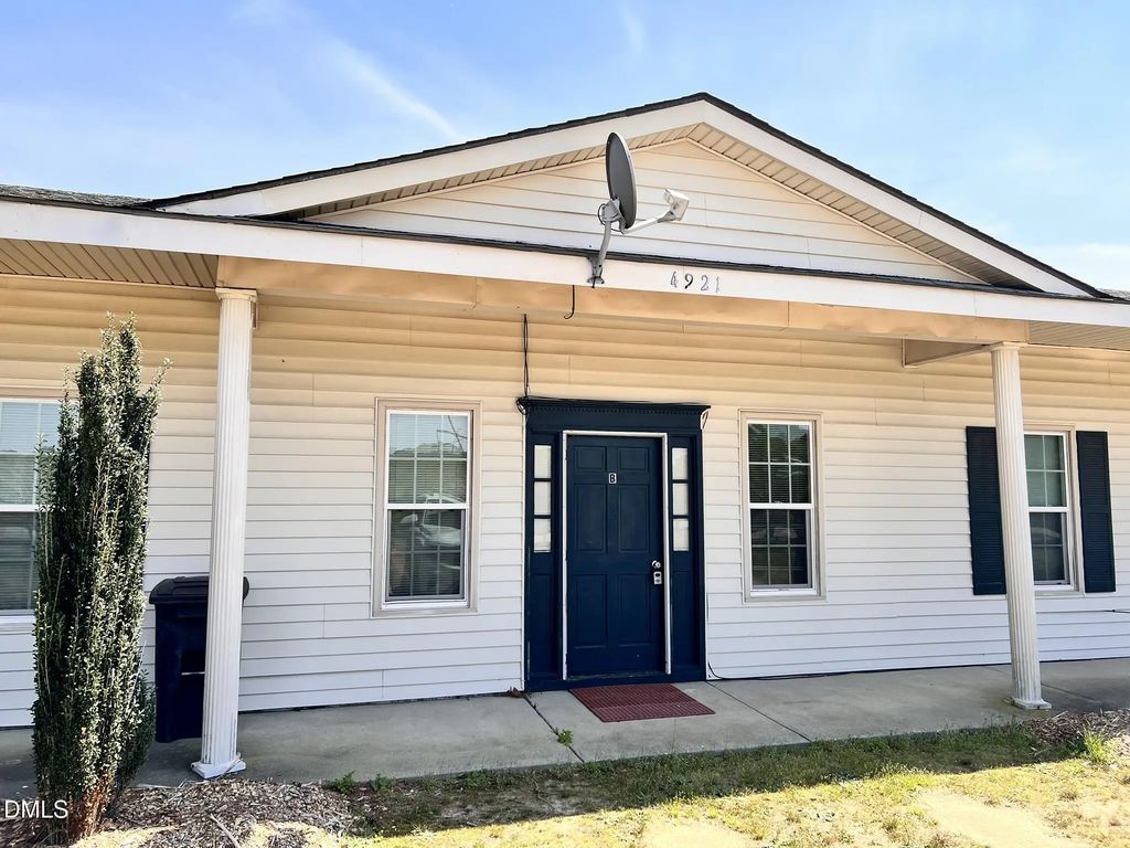 4921 Fairground Road B, Dunn