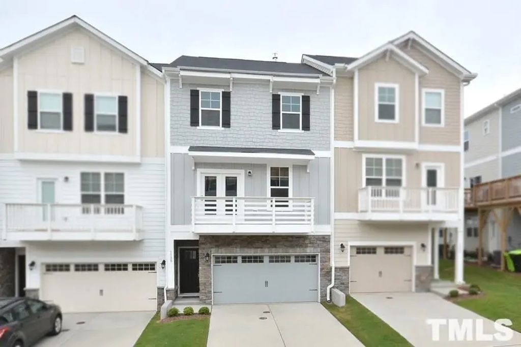 1108 Finch Court, Apex