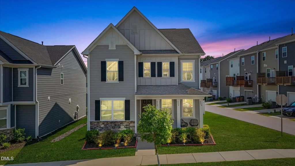 397 Natsam Woods Way, Wake Forest