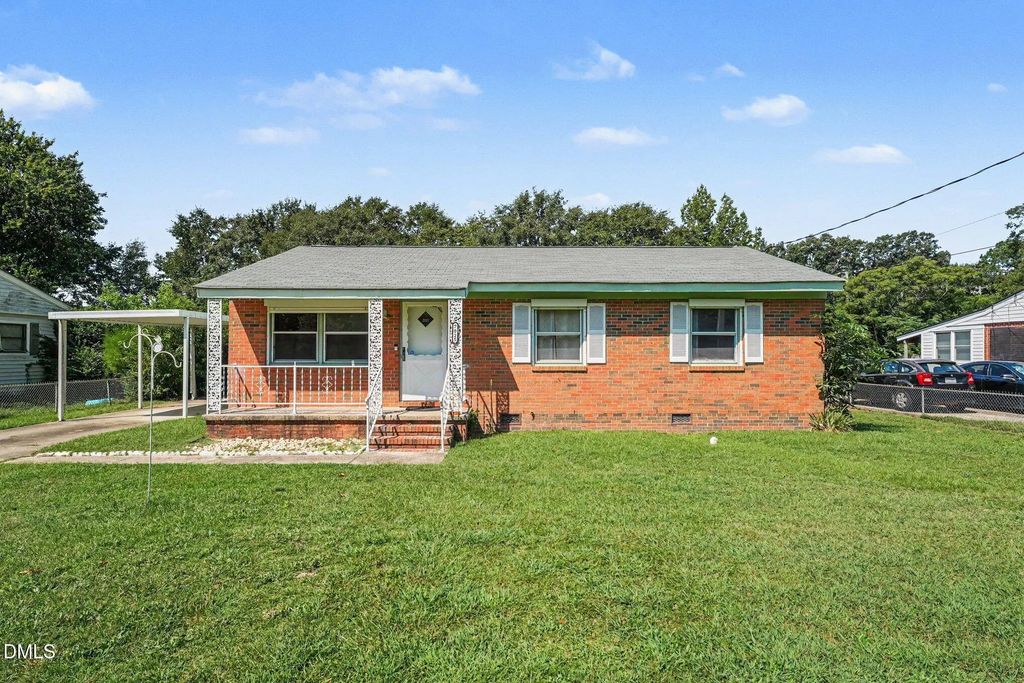 7025 Ryan Street, Fayetteville