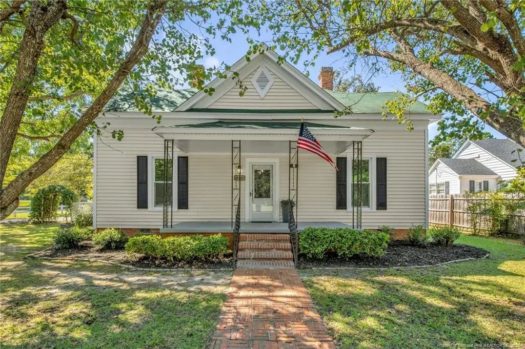 806 W Roseboro Street, Roseboro