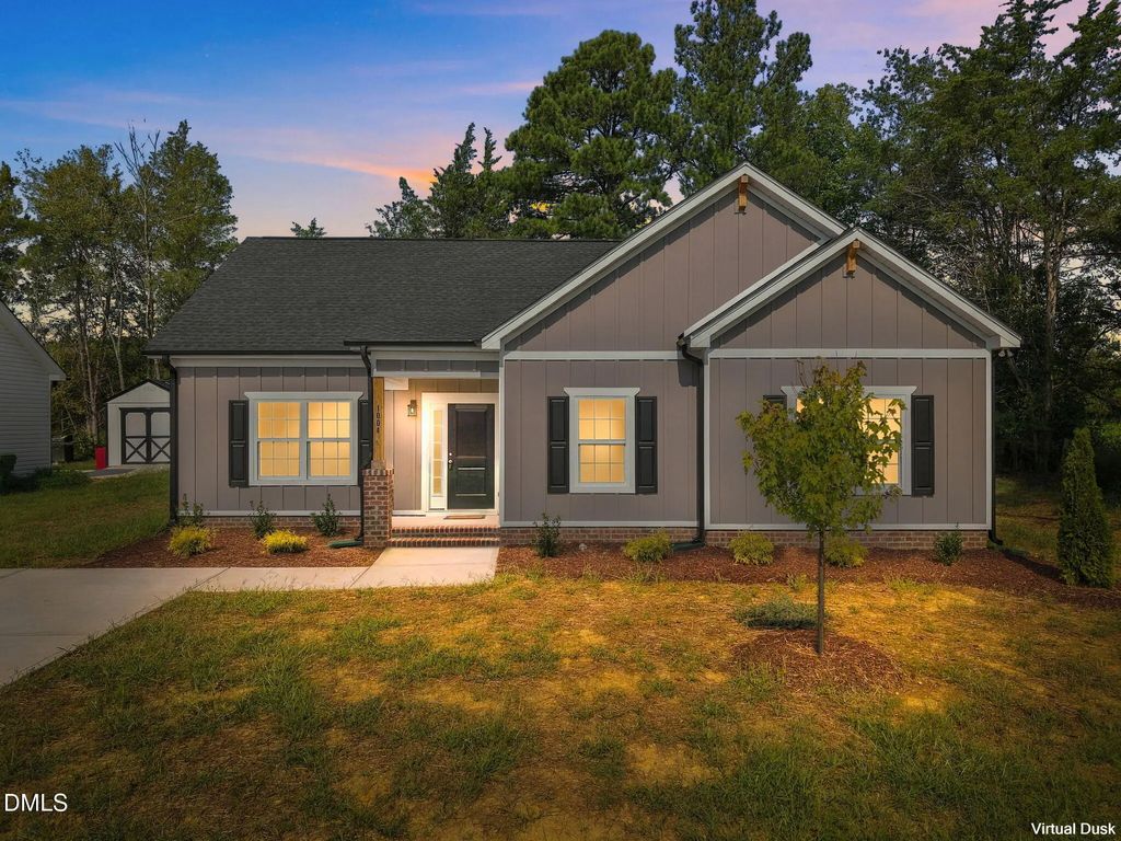 1004 Ivey Road, Graham