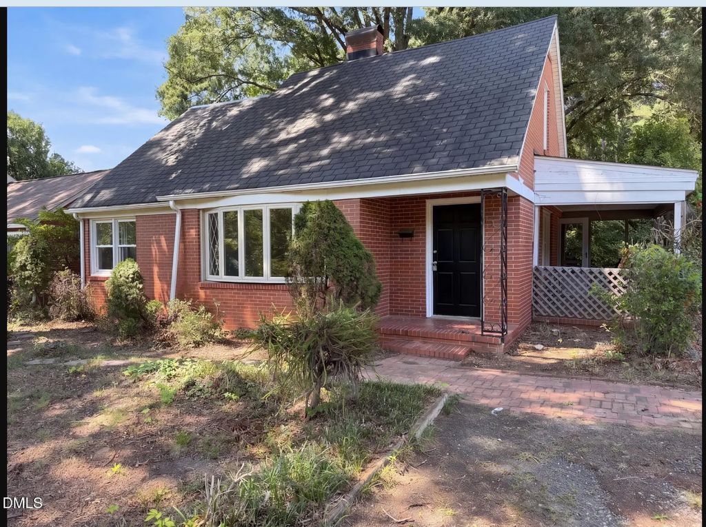 2516 Indian Trail, Durham