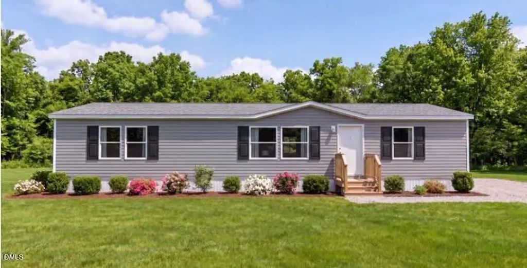114 Sandy Plains Lane, Henderson