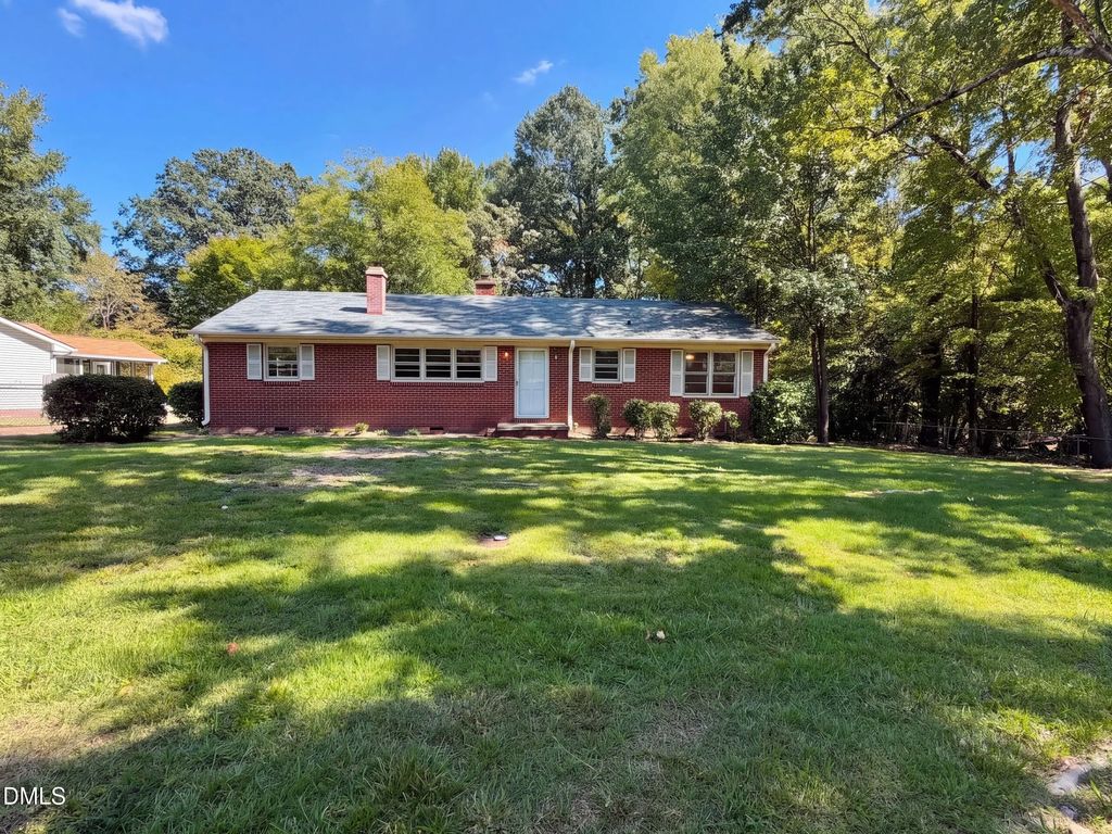 3811 Woodside Road, Garner
