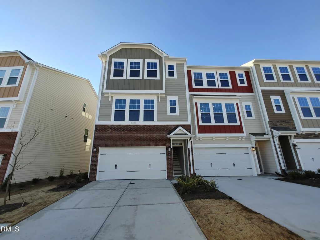 1237 Commack Drive, Durham