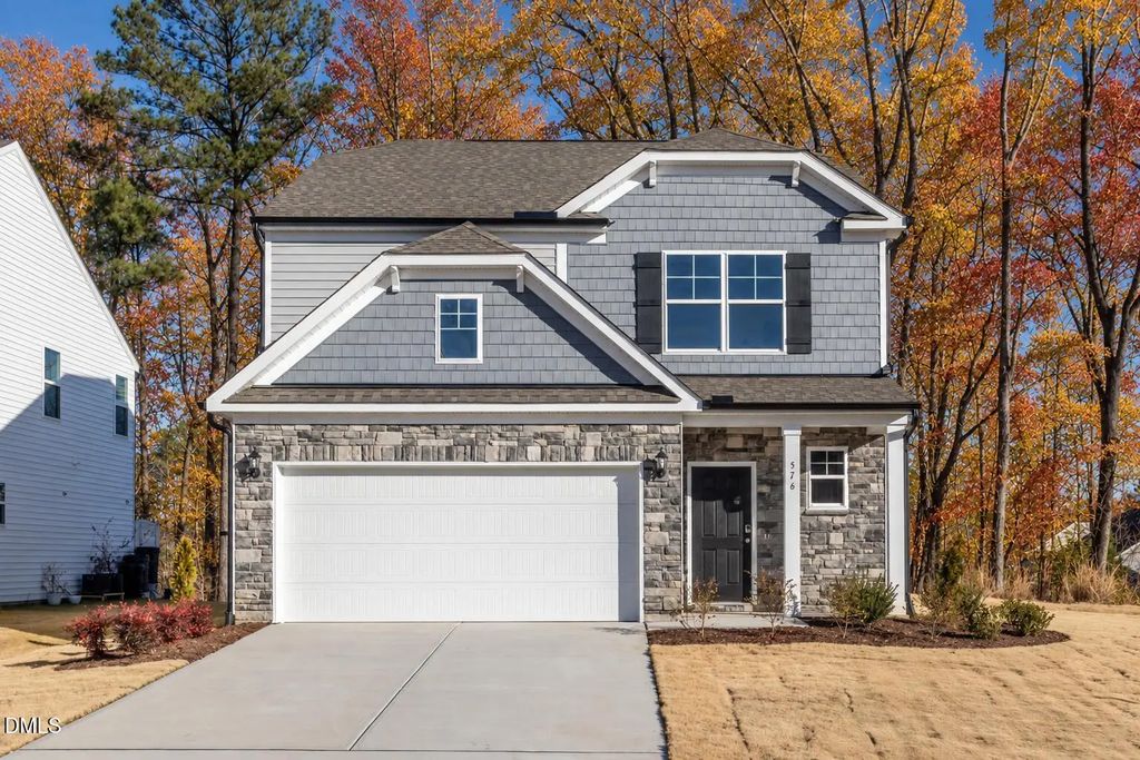 576 Highview Drive, Benson