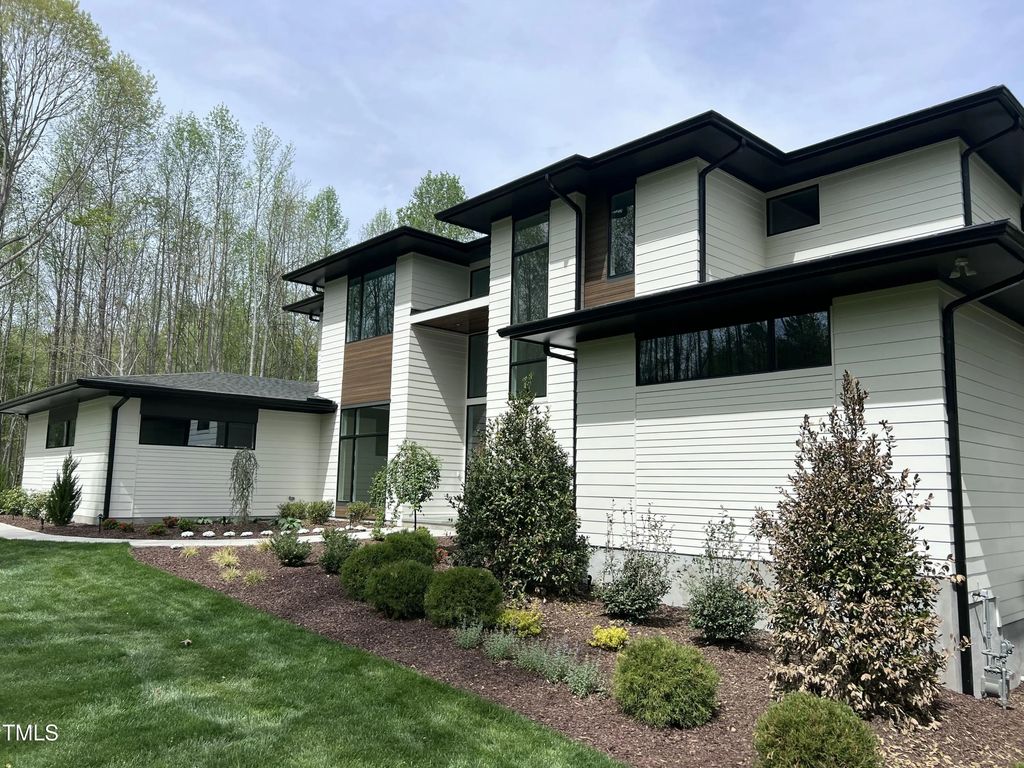 196 Mountaintop Circle, Pittsboro