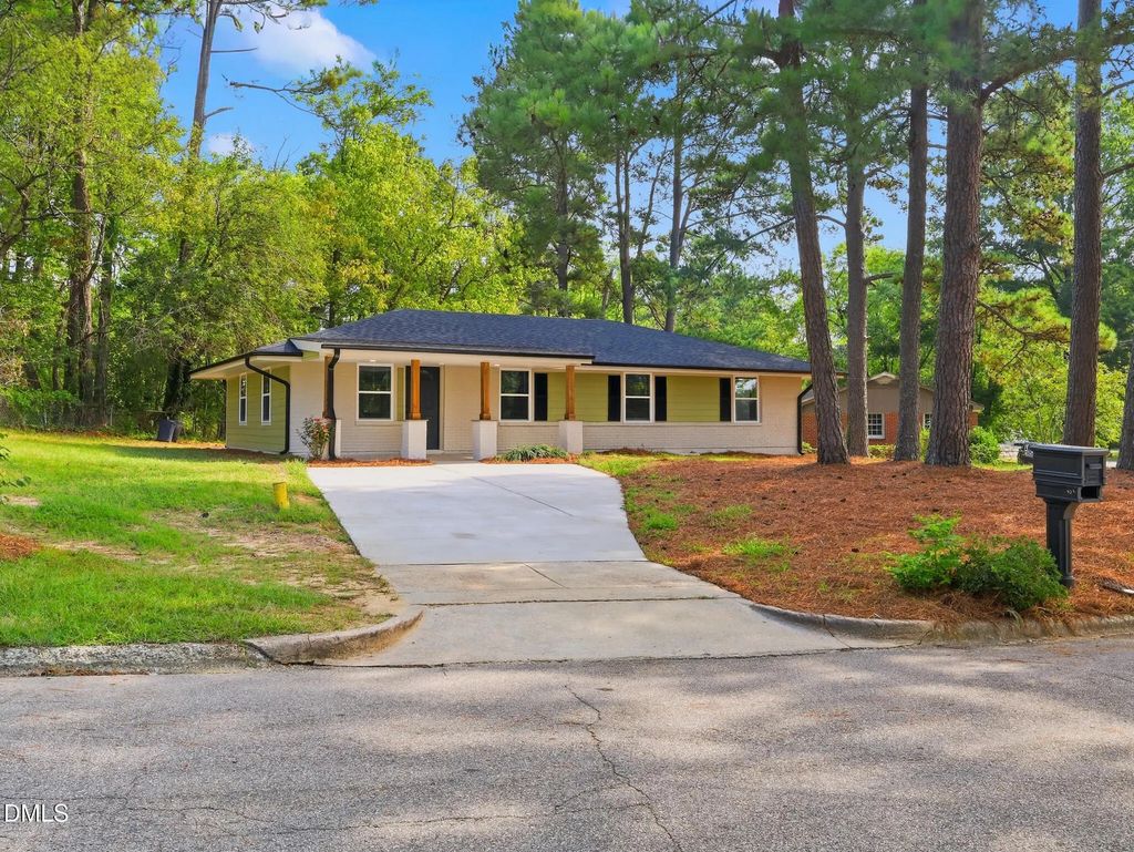 821 Grantland Drive, Raleigh