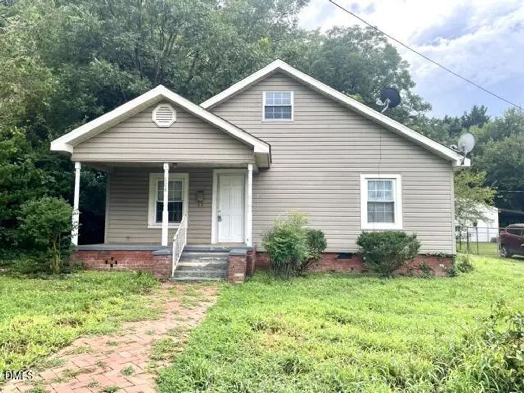 628 New Street, Graham