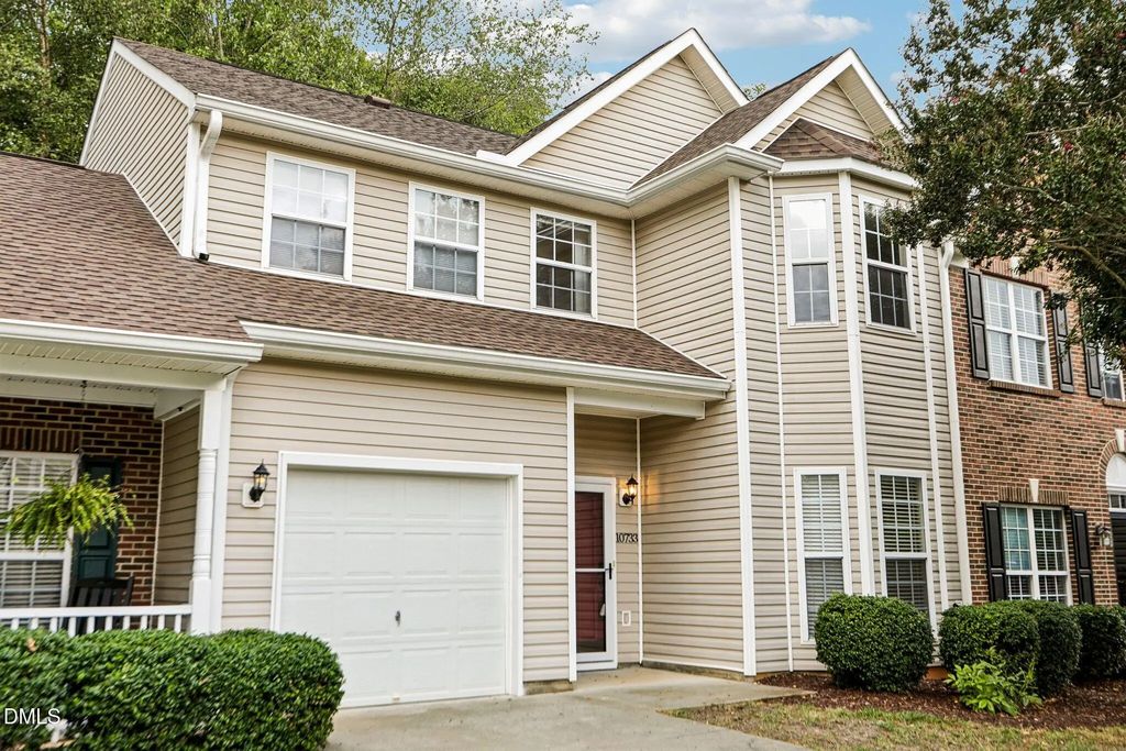 10733 Pendragon Place, Raleigh