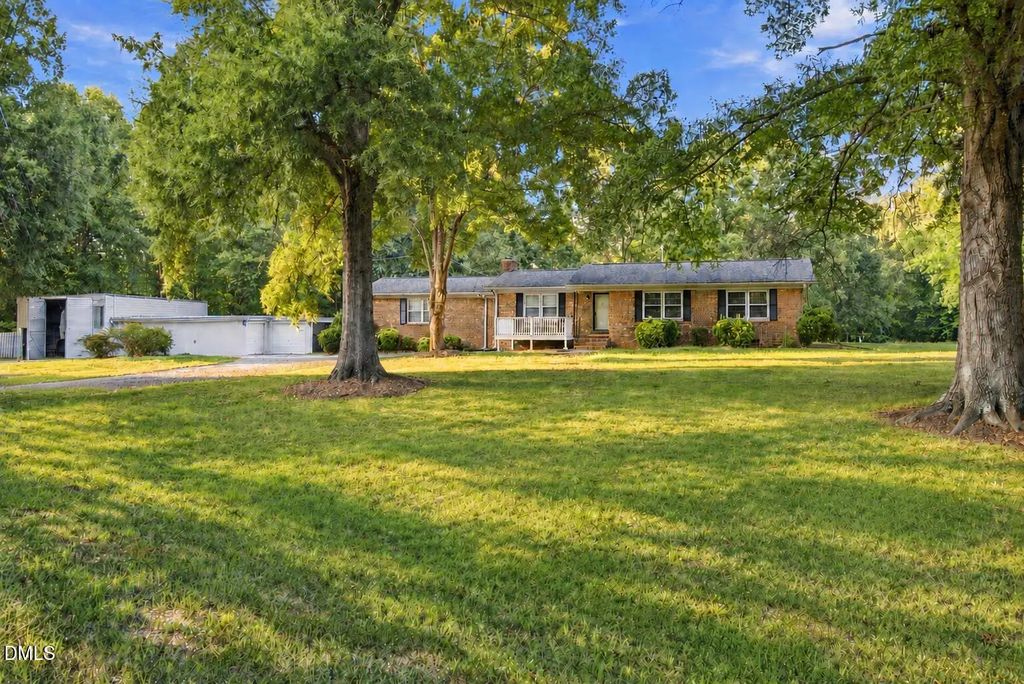 8304 Mccrory Road, Stokesdale