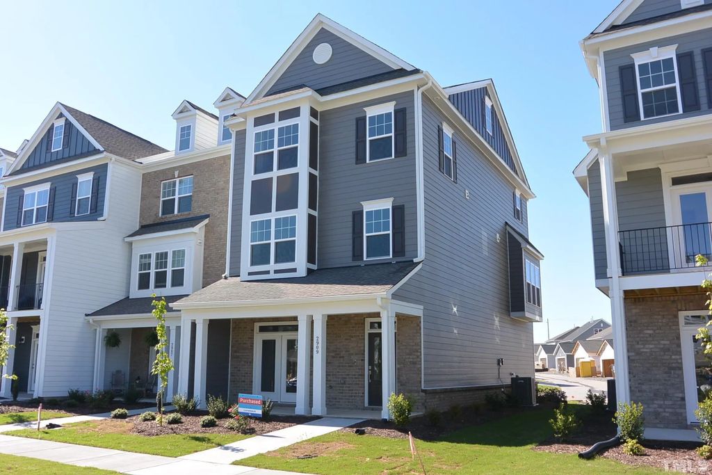 2909 Great Lawn Road, Apex