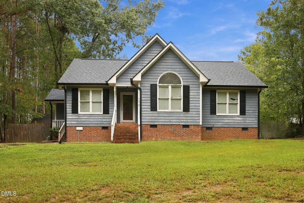 7273 Hunt Valley Trail, Wendell