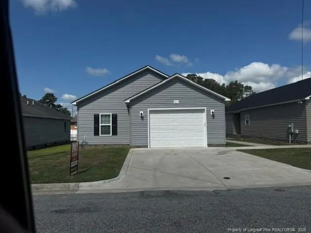 811 Linwood Avenue, Lumberton