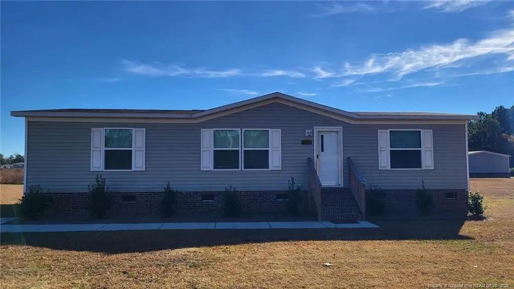 4076 Meadow Road, Lumberton