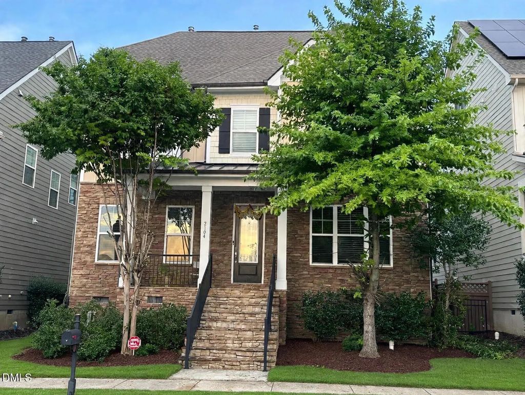 2104 Bluff Oak Drive, Cary