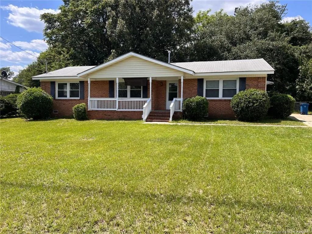 1728 Saint Augustine Avenue, Fayetteville