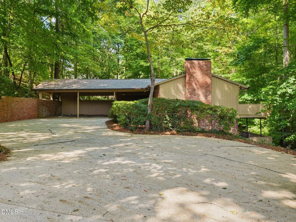 706 Queensferry Road, Cary