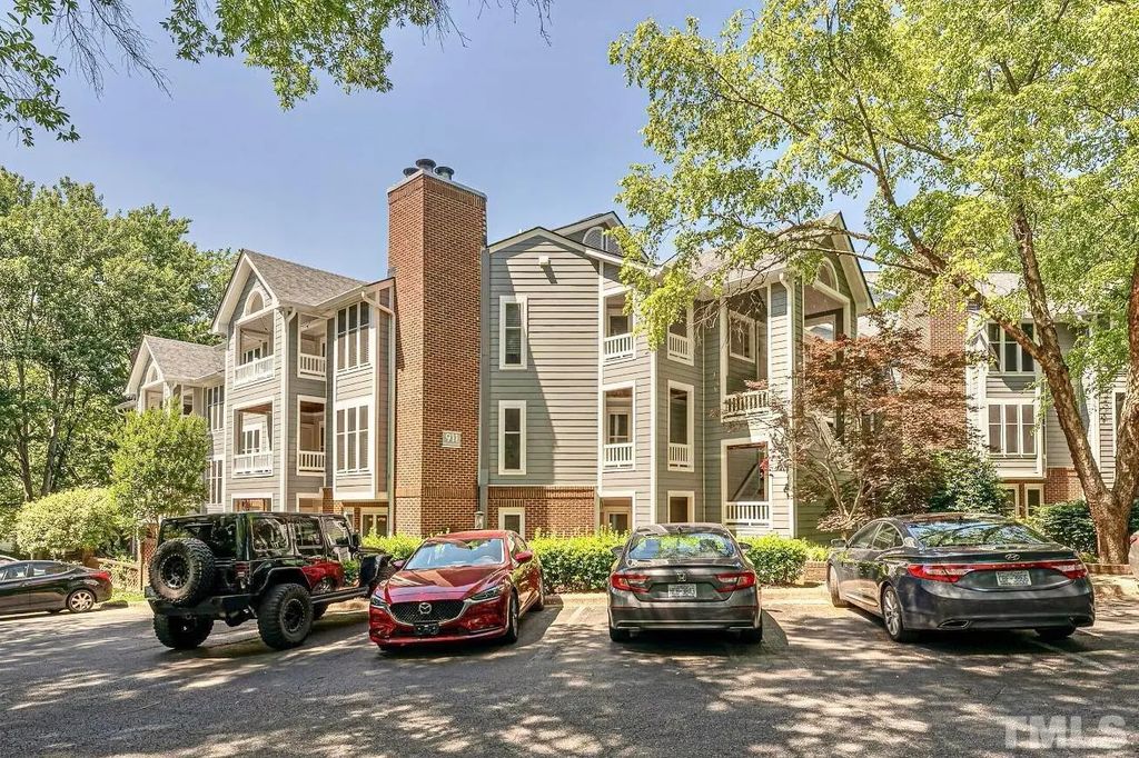 911 Washington Street 103, Raleigh