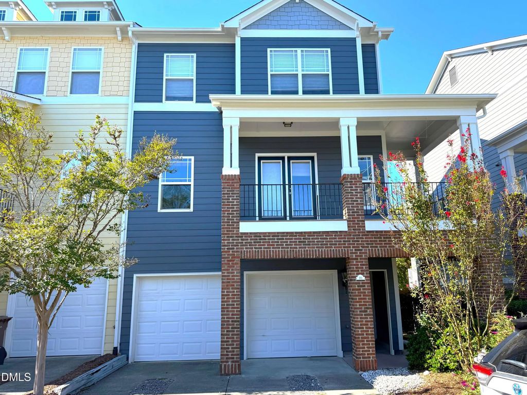 213 Broadgait Brae Road, Cary