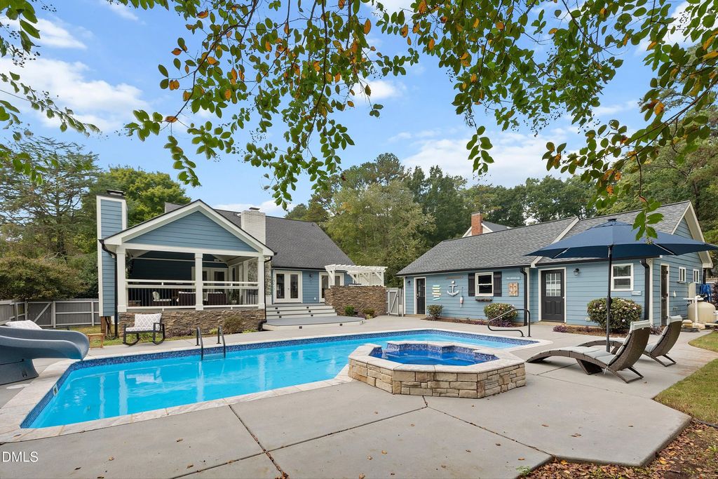 8421 Wyndridge Drive, Apex