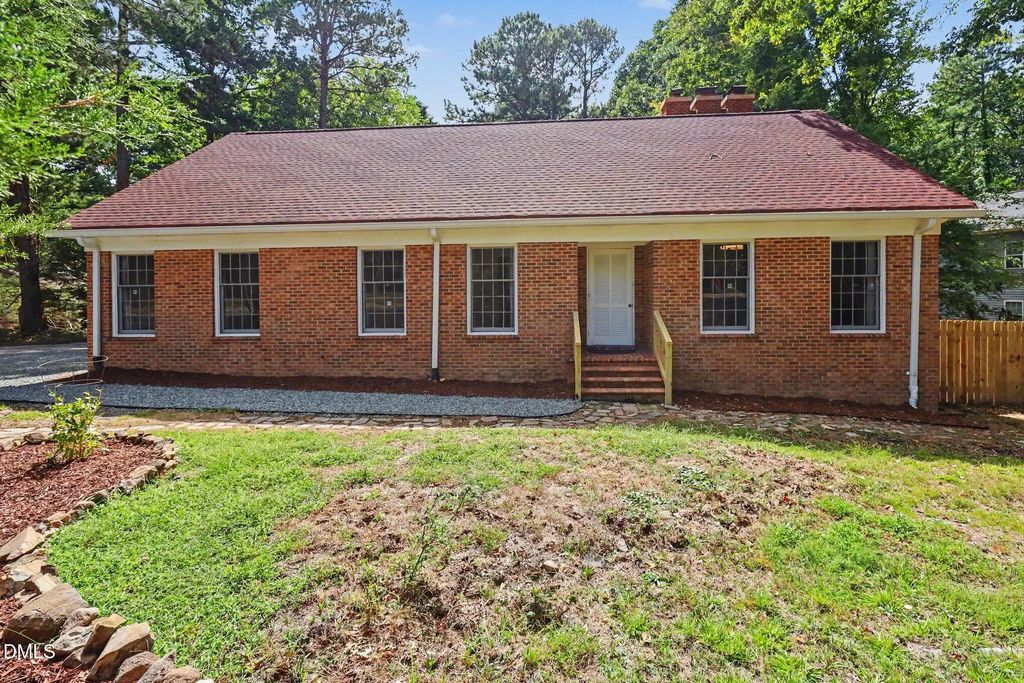 503 N Estes Drive, Chapel Hill