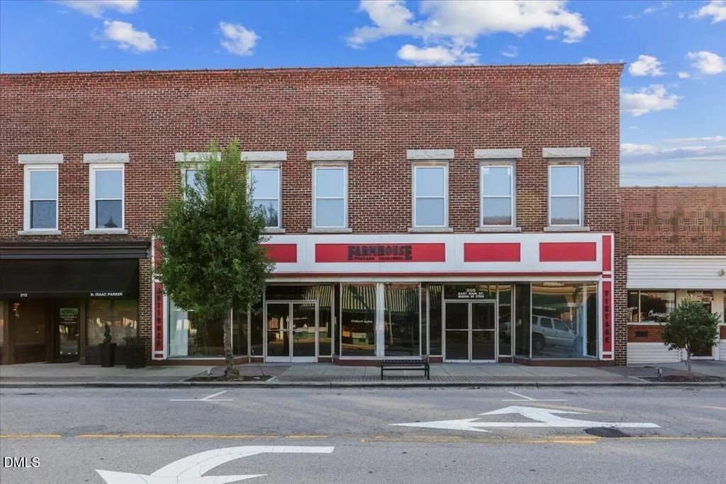 208 E Main Street, Benson