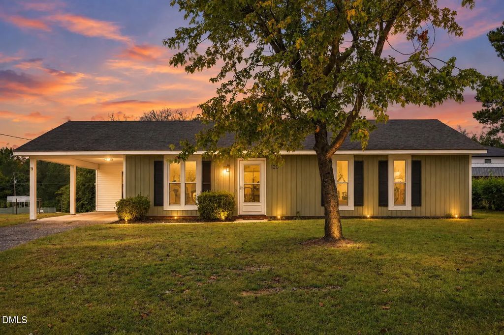 120 Mars Drive, Dunn