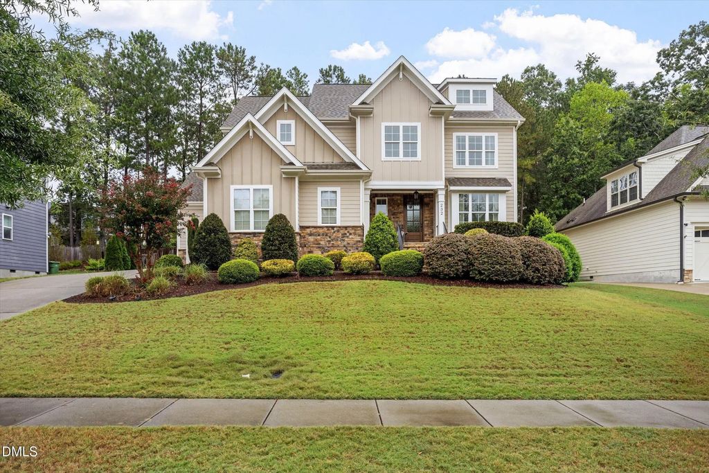 232 Sunset Bluffs Drive, Fuquay Varina