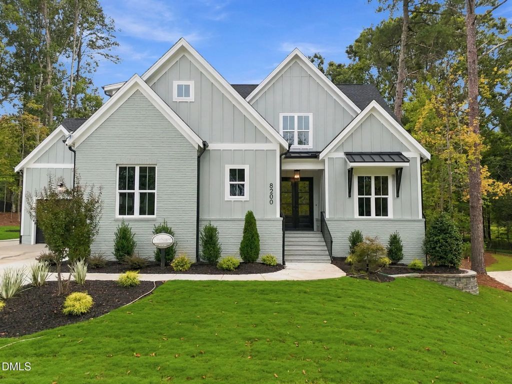 8200 Mary Claire Lane, Wake Forest