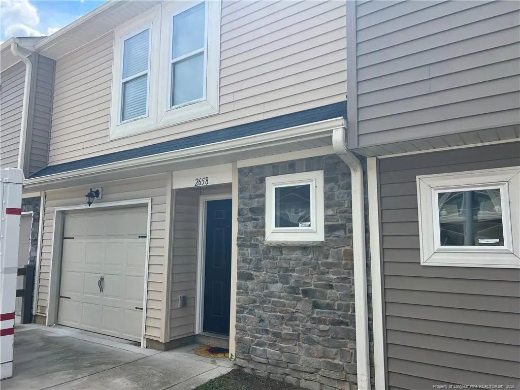 2658 Middle Branch Bend, Fayetteville