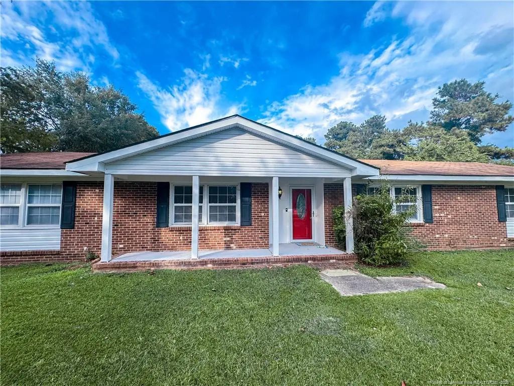 2879 County Line Road, Saint Pauls