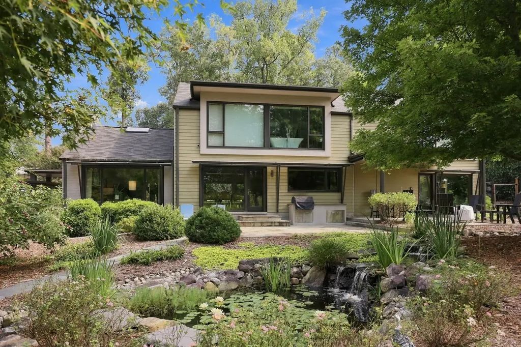 3007 Surrey Road, Durham