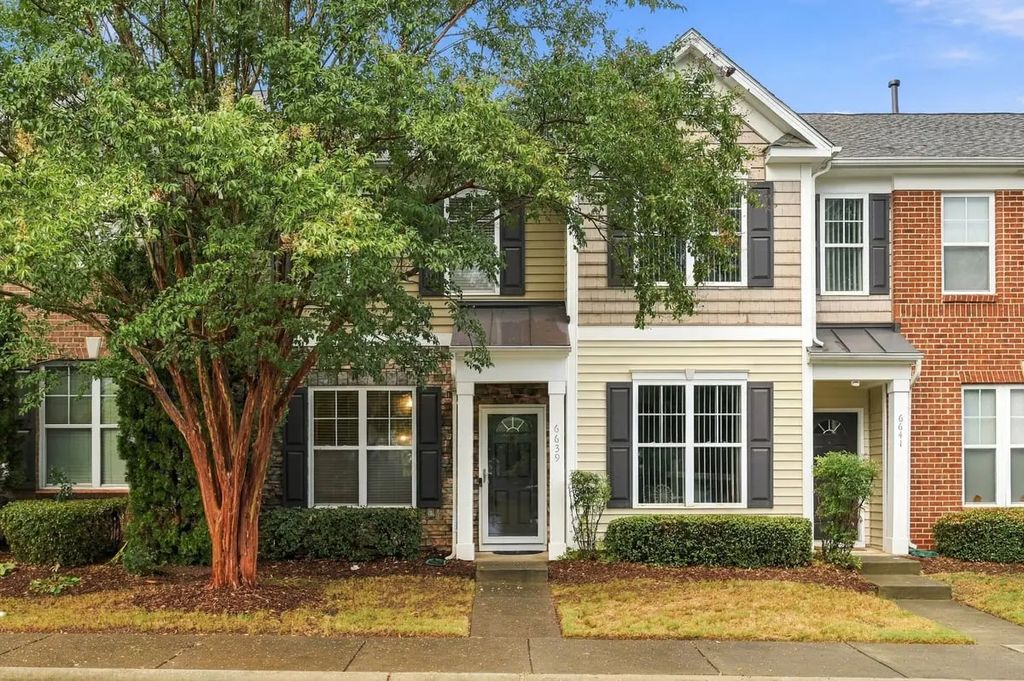 6639 Clarksburg Place, Raleigh