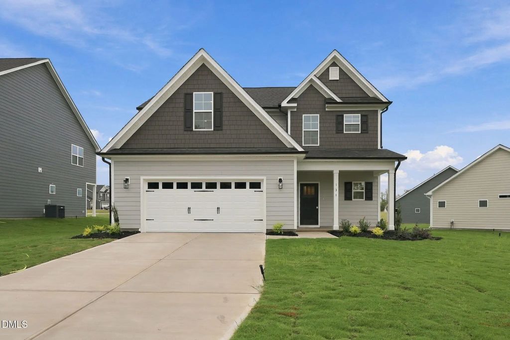 131 Grinnell Loop, Sanford