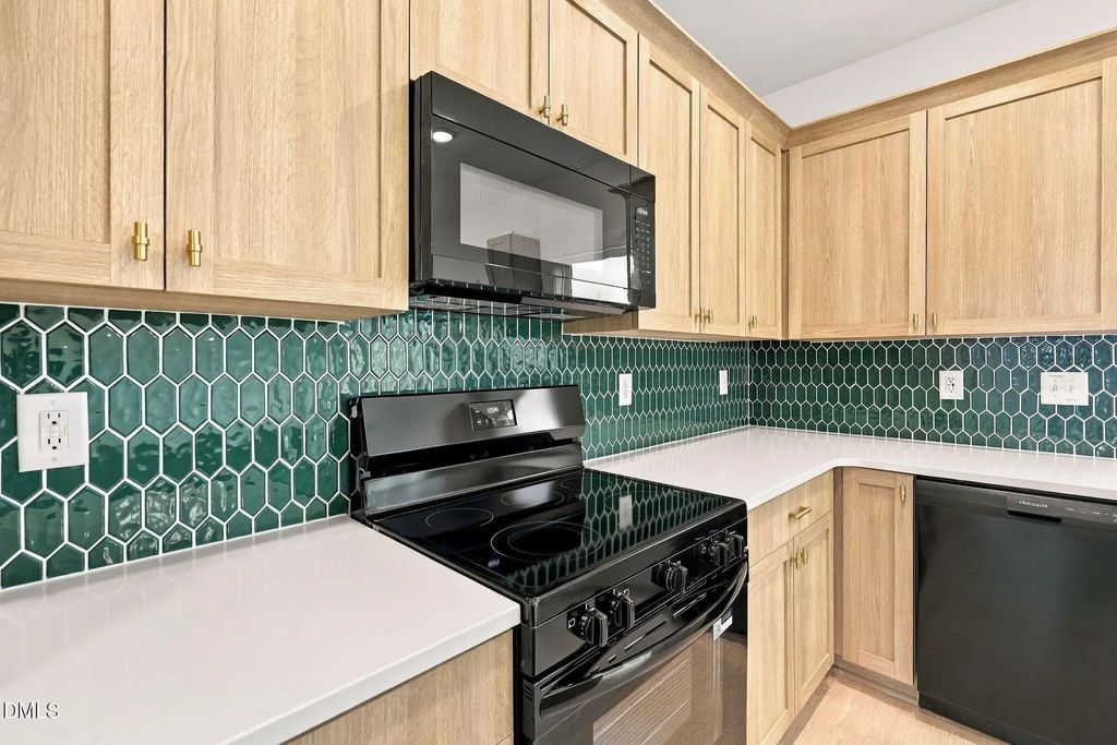 135 Grinnell Loop, Sanford