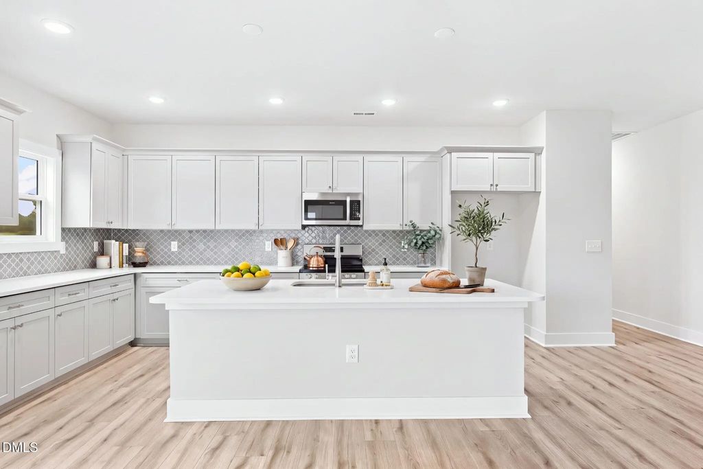 139 Grinnell Loop, Sanford