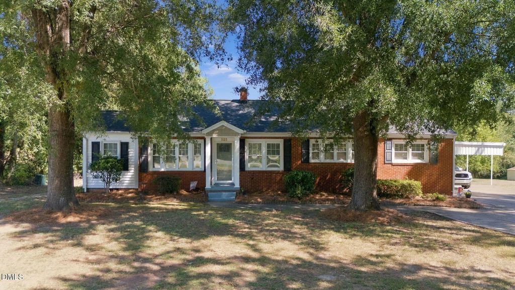 983 N North Carolina Highway 87, Burlington