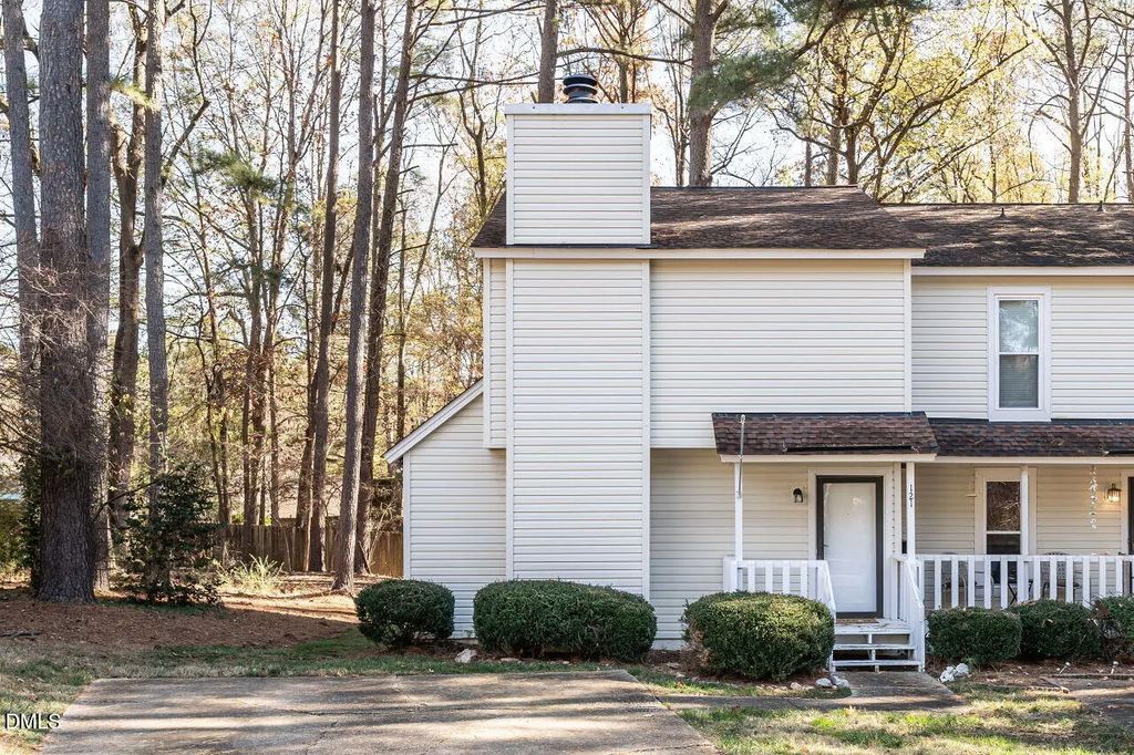 121 Arbuckle Lane, Cary